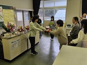 感謝状の贈呈２