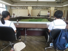 懇談