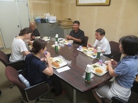 給食の試食会