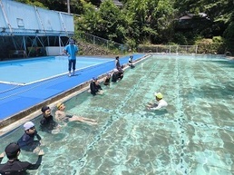 水泳
