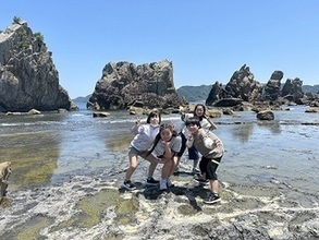 橋杭岩