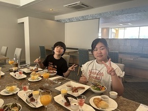 朝食