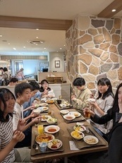 朝食