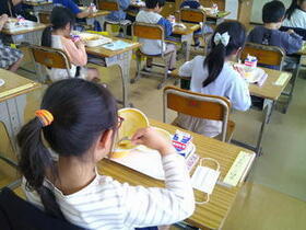 給食の様子4