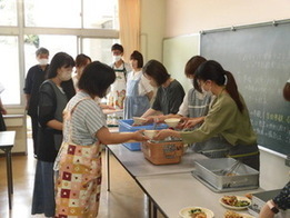 試食会の様子