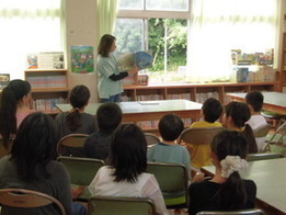 読み聞かせの様子