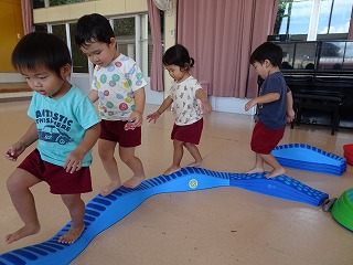 ウェイブバランス平均台